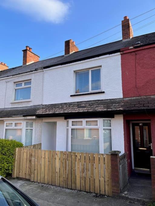 It'S Broadway Baby! Great House Close To City Centre بلفاست المظهر الخارجي الصورة